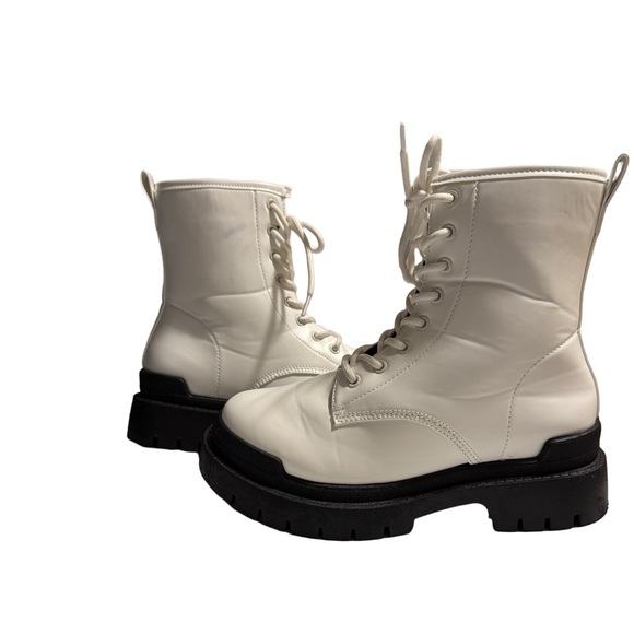 Charlotte Russe ankle boots - Picture 4 of 13